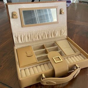 Vintage Style Jewelry Box